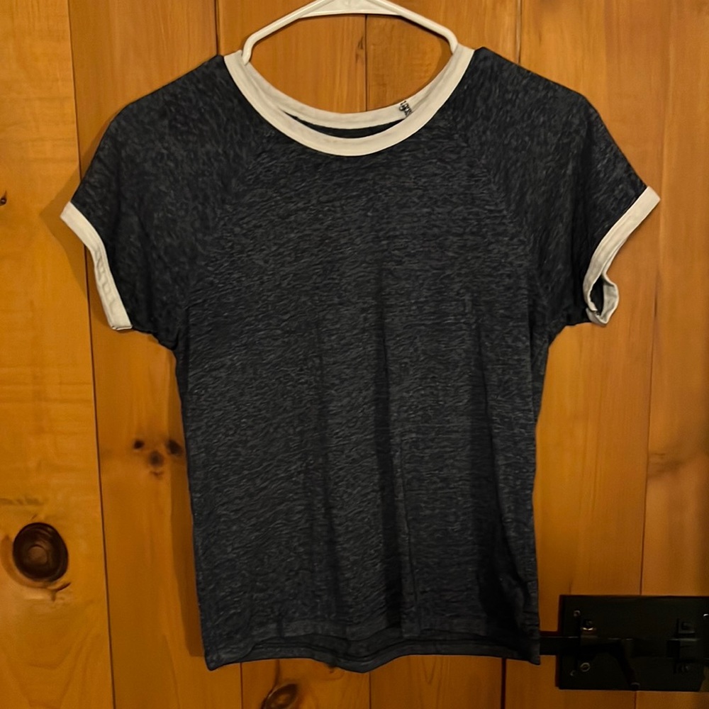🔴American Eagle Tee